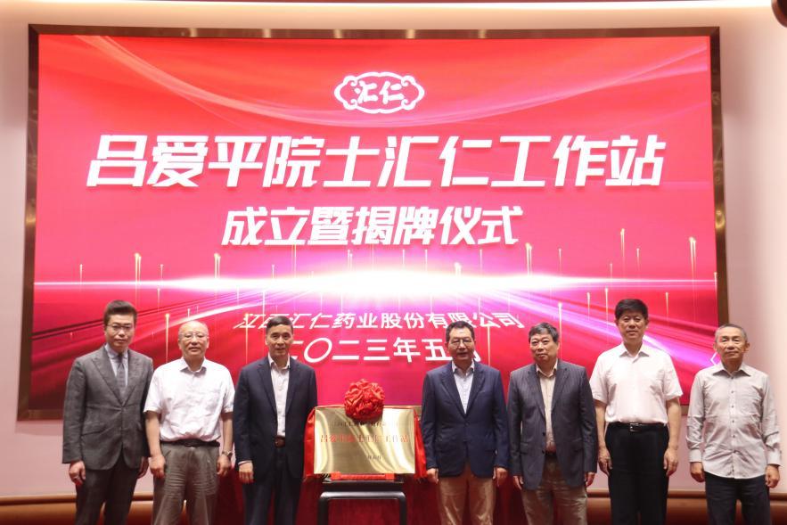 年代直播，學(xué)習(xí)、變革與自信的成長之旅