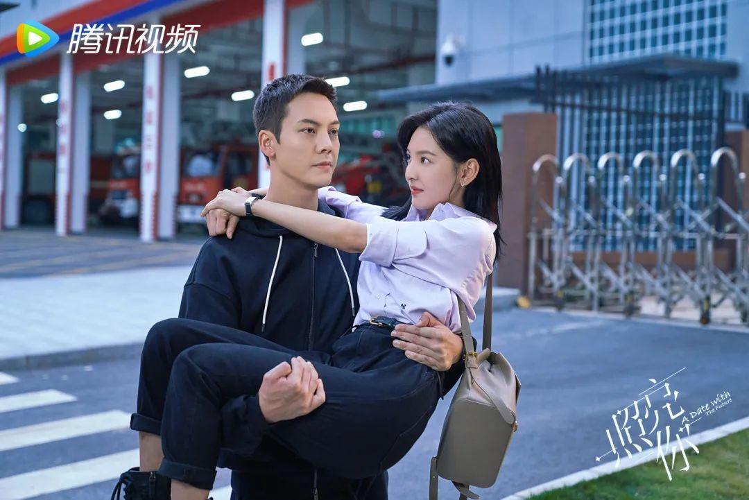 直播YYS，學(xué)習(xí)變化中的力量，自信與成就照亮生活之路