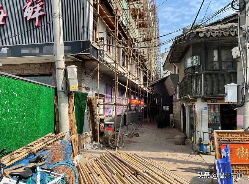 嘎吱直播，探秘小巷特色小店，獨(dú)特風(fēng)味盡展眼前