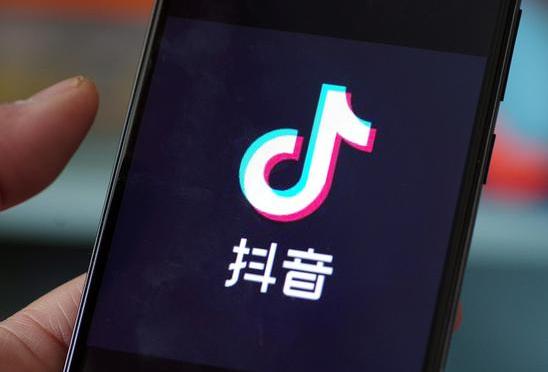 移動直播風(fēng)潮解析，抖音直播帶貨的崛起與挑戰(zhàn)