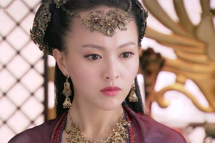 趙姬直播，日常趣事與真摯友情的分享時刻