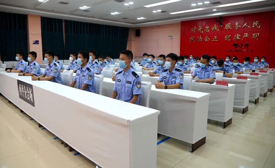 河南警察學(xué)院貼吧最新動(dòng)態(tài)，警校生活的溫馨日常
