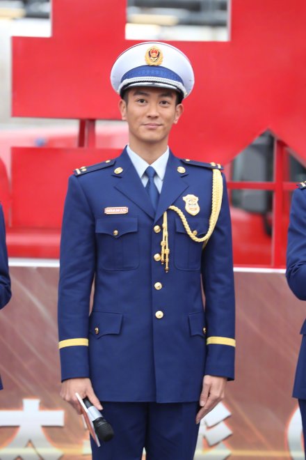 消防最新制服，科技守護生命與財產安全的戰(zhàn)士風采