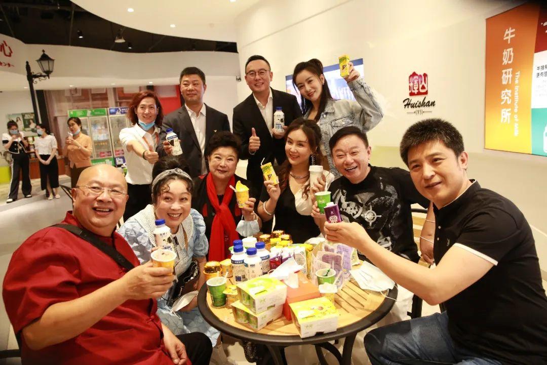 最新歡樂飯米粒，帶你踏上美食之旅的盛宴！