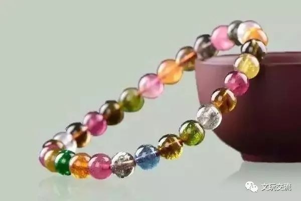 最新流行手串，展現(xiàn)自信與成就，隨時代節(jié)奏演繹風尚