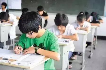 重考生最新，重生之路的機(jī)遇與挑戰(zhàn)探索