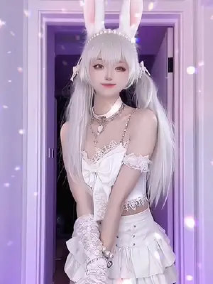 跨越次元的美麗邂逅，動(dòng)漫美女cosplay的魅力展示