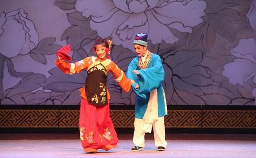 黃梅戲演員劉國(guó)平，傳統(tǒng)藝術(shù)的璀璨之星閃耀舞臺(tái)光芒