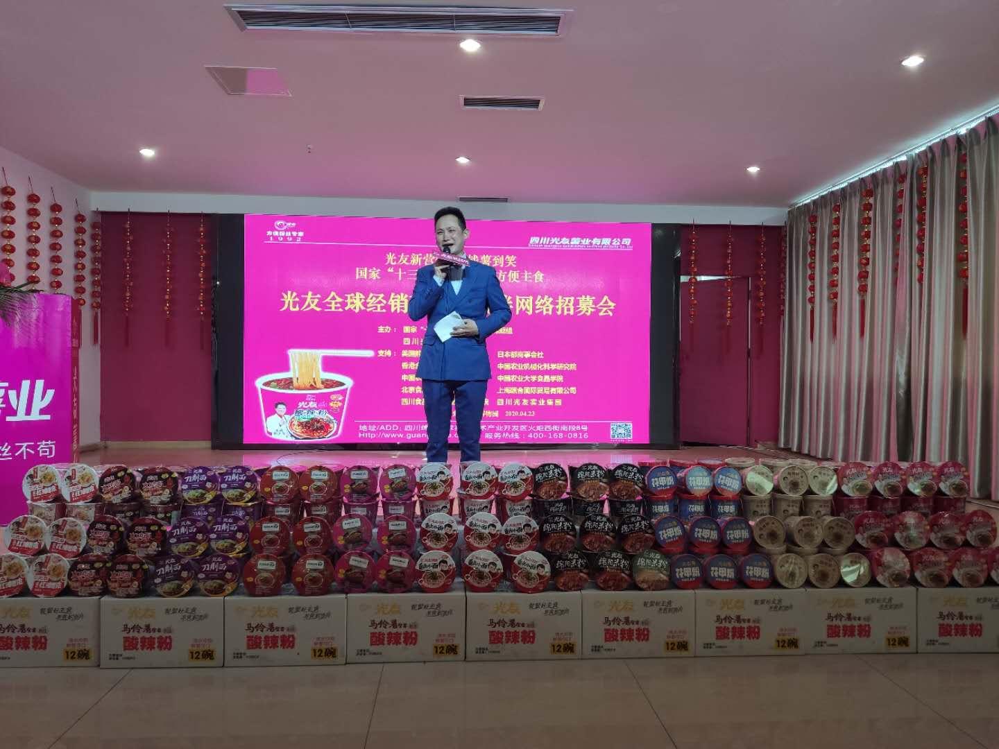 干豇豆演員，小巷劇場(chǎng)的隱秘魅力