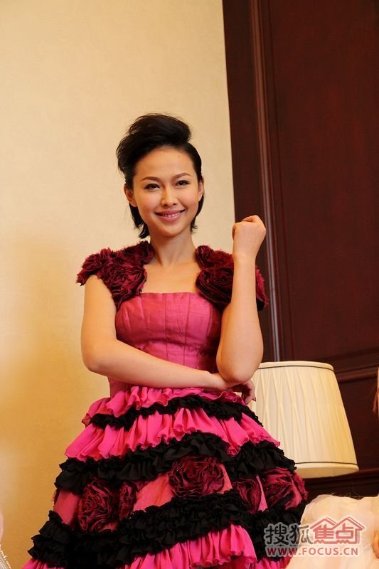 美少女最新動(dòng)態(tài),美少女最新動(dòng)態(tài)，小巷中的隱藏特色小店