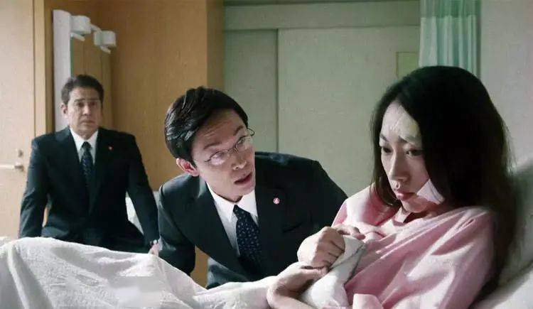 日本囚禁電影，時(shí)代的烙印與文化反思