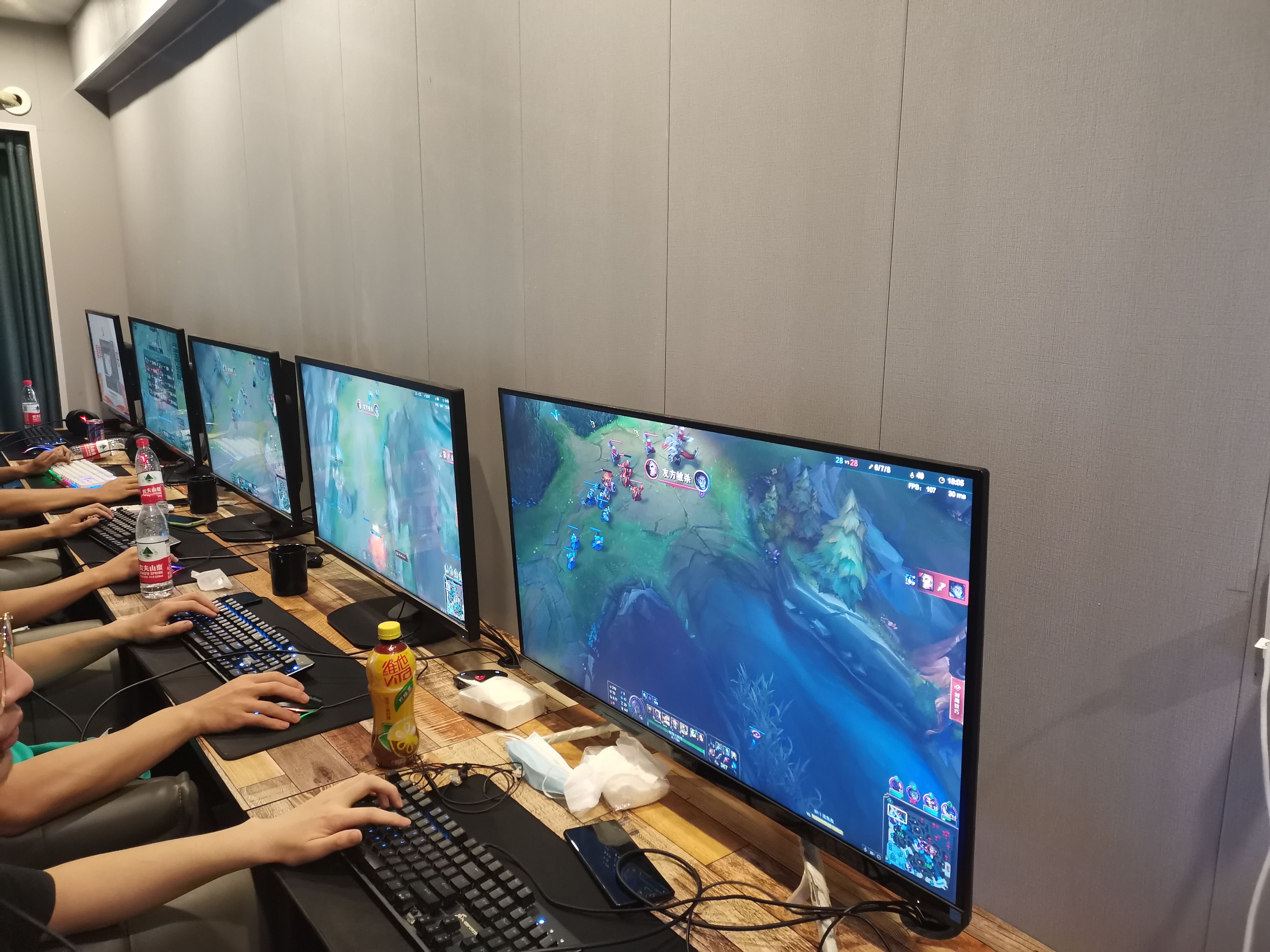 LOL比賽專用電腦，科技與競(jìng)技的巔峰融合