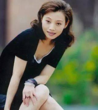 演員李宜娟，演藝之路的璀璨之星