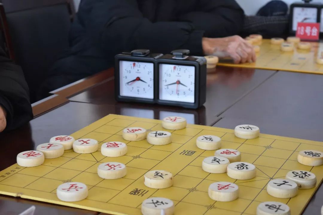 科技賦能象棋，新一代高科技產(chǎn)品引領(lǐng)全新體驗——智啟象棋比賽新篇章