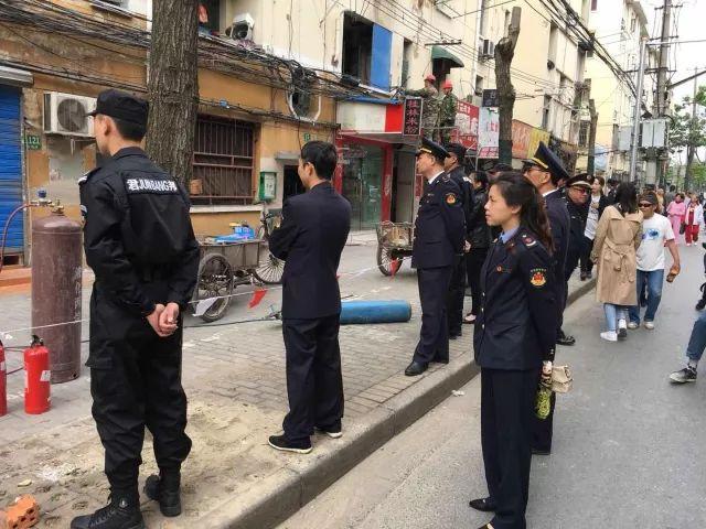 順手牽羊